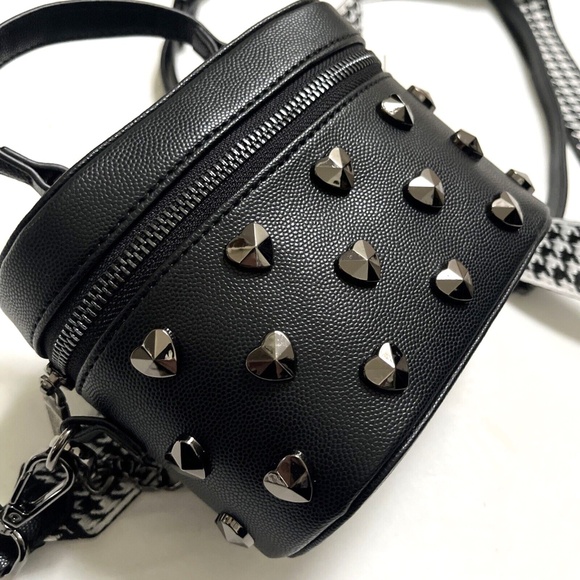 NWT BETSEY JOHNSON Studded Heart Crossbody + Pouch Black Top Handle Love Hearts - Picture 2 of 10
